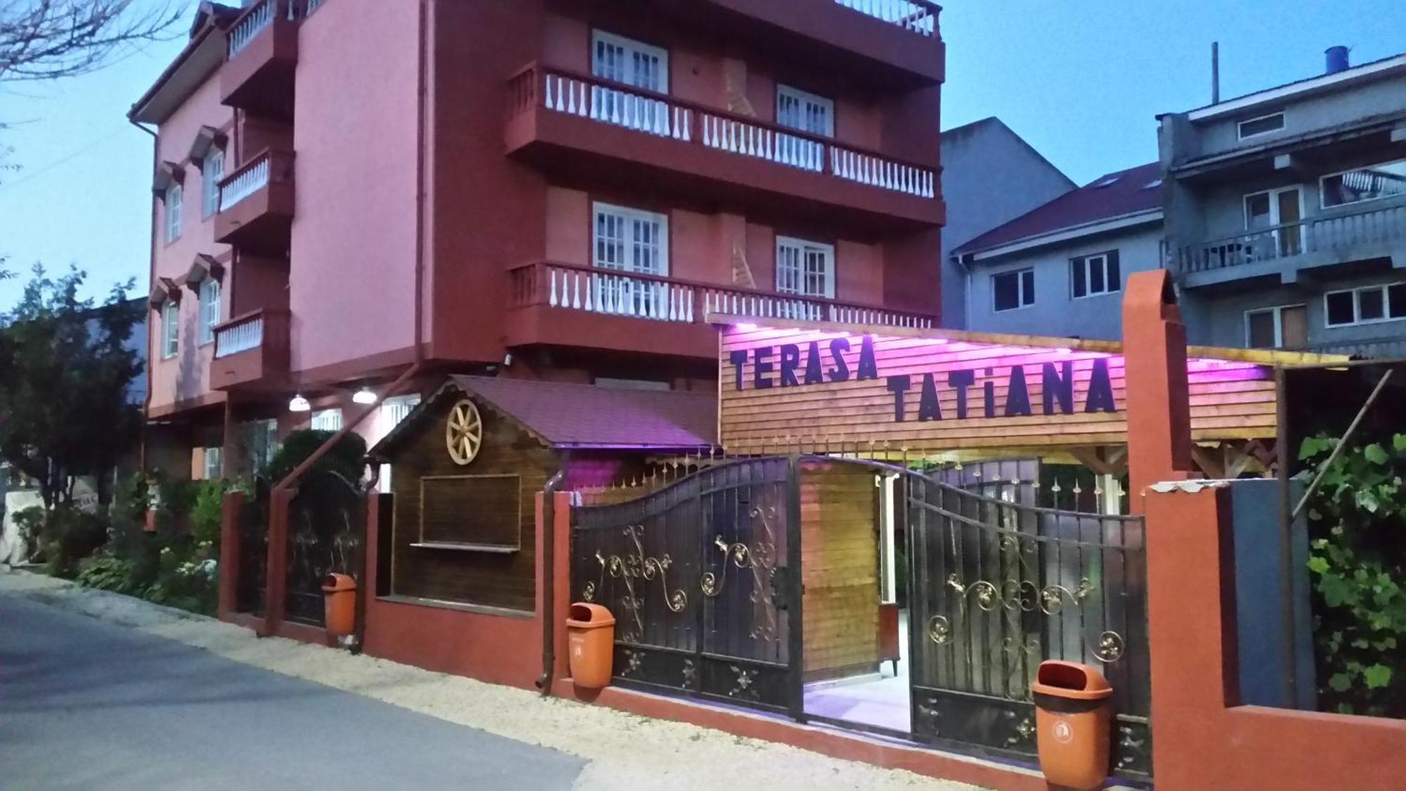 Casa Tatiana Hotel เอโฟริเอนอร์ด ภายนอก รูปภาพ