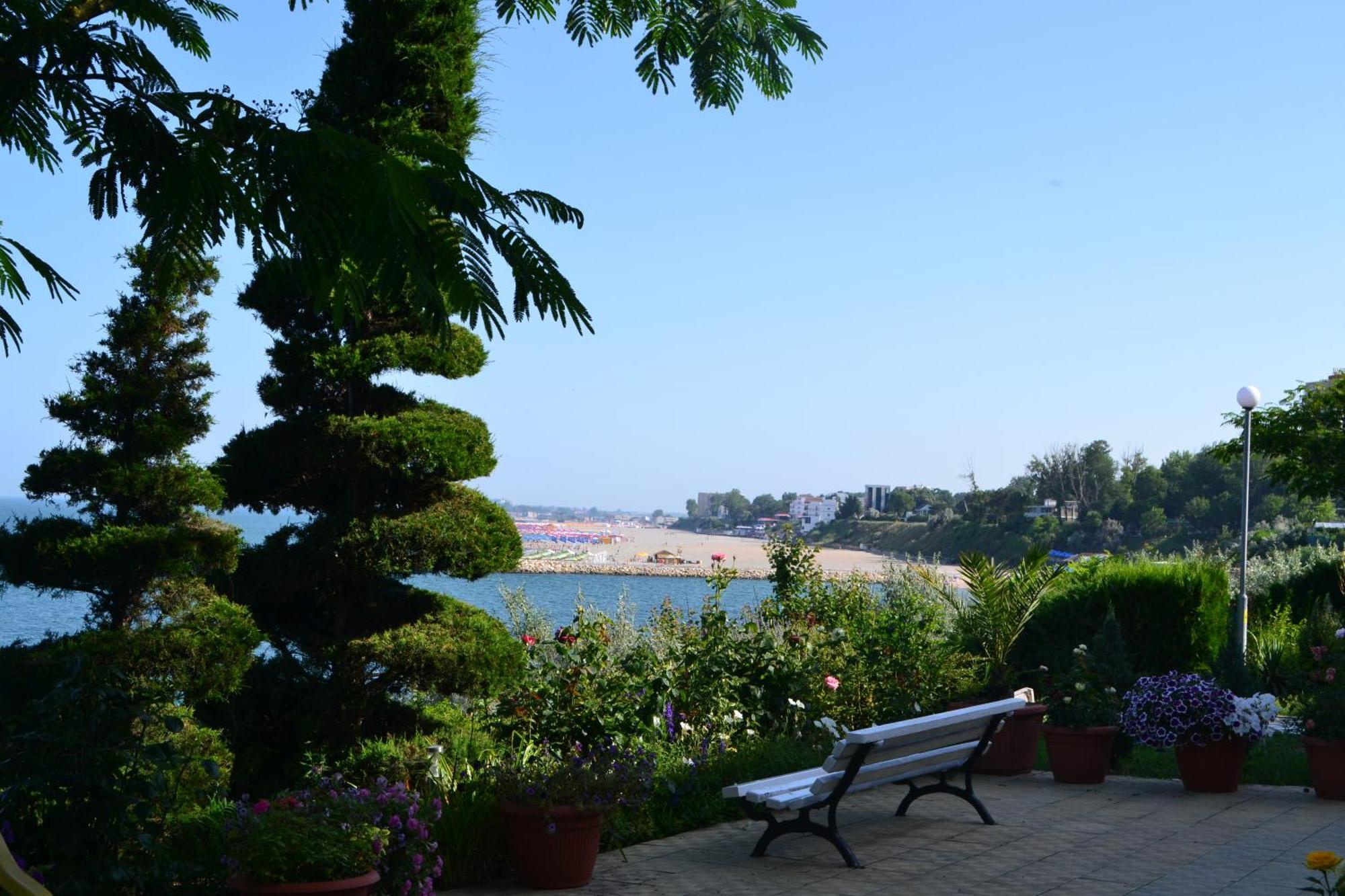 Casa Tatiana Hotel เอโฟริเอนอร์ด ภายนอก รูปภาพ