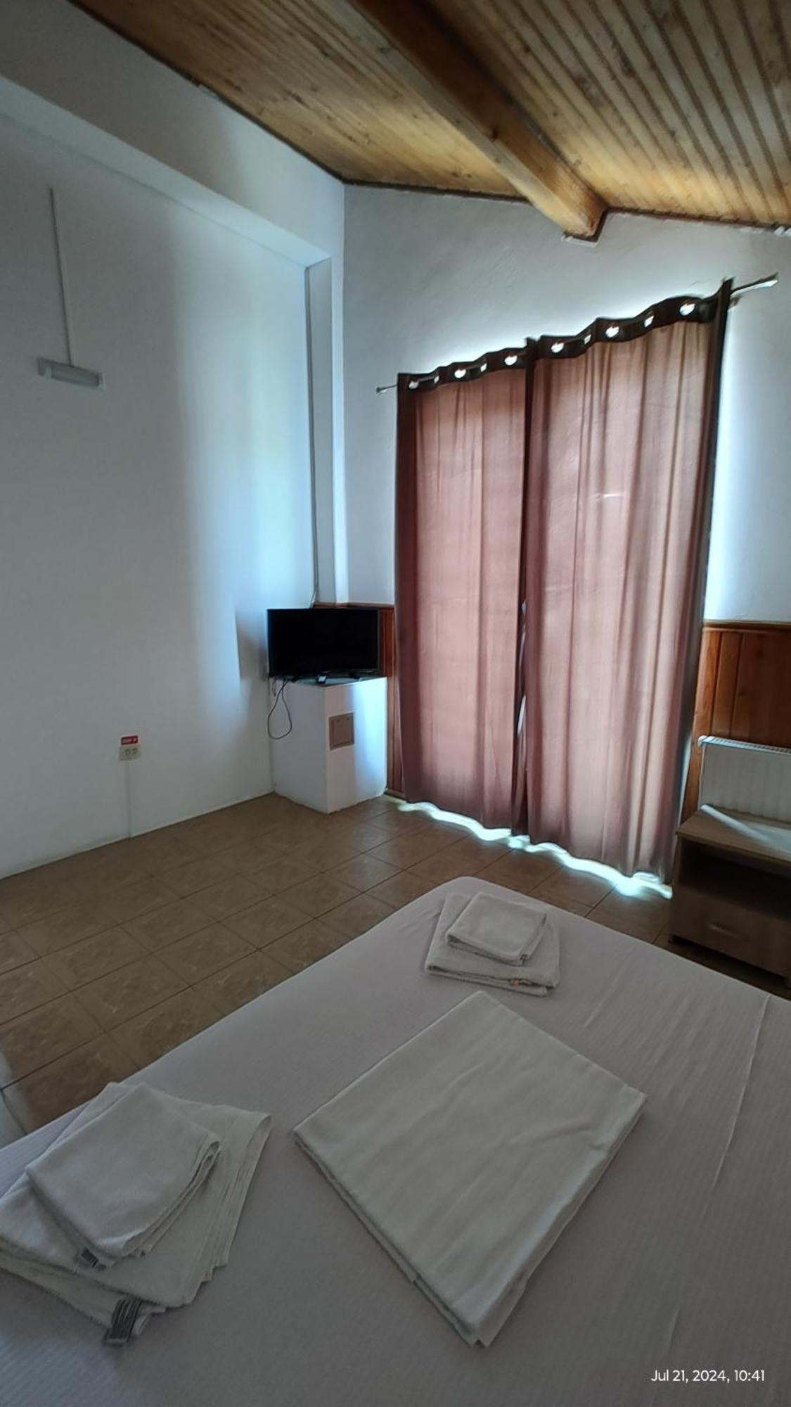 Casa Tatiana Hotel เอโฟริเอนอร์ด ภายนอก รูปภาพ