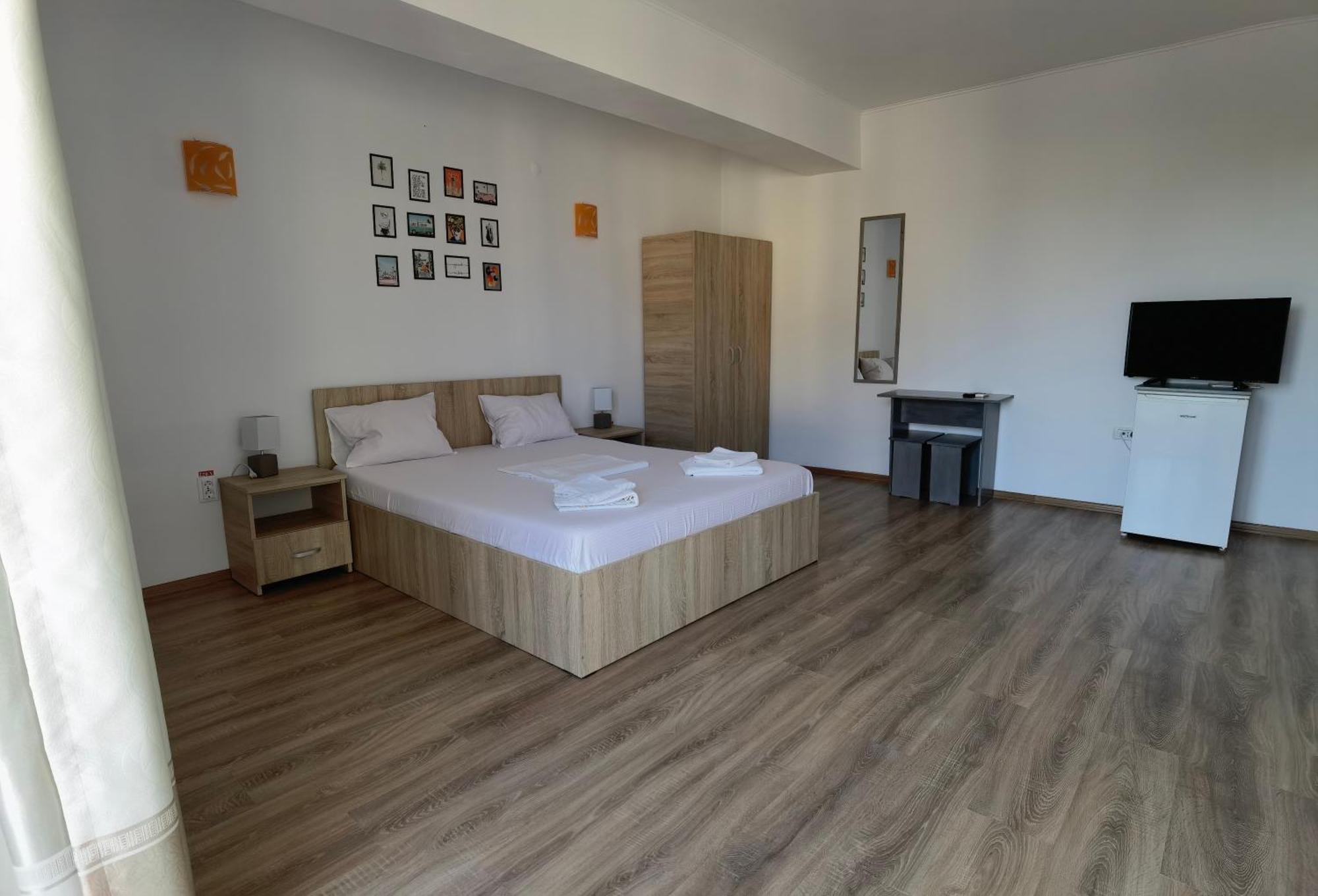 Casa Tatiana Hotel เอโฟริเอนอร์ด ภายนอก รูปภาพ