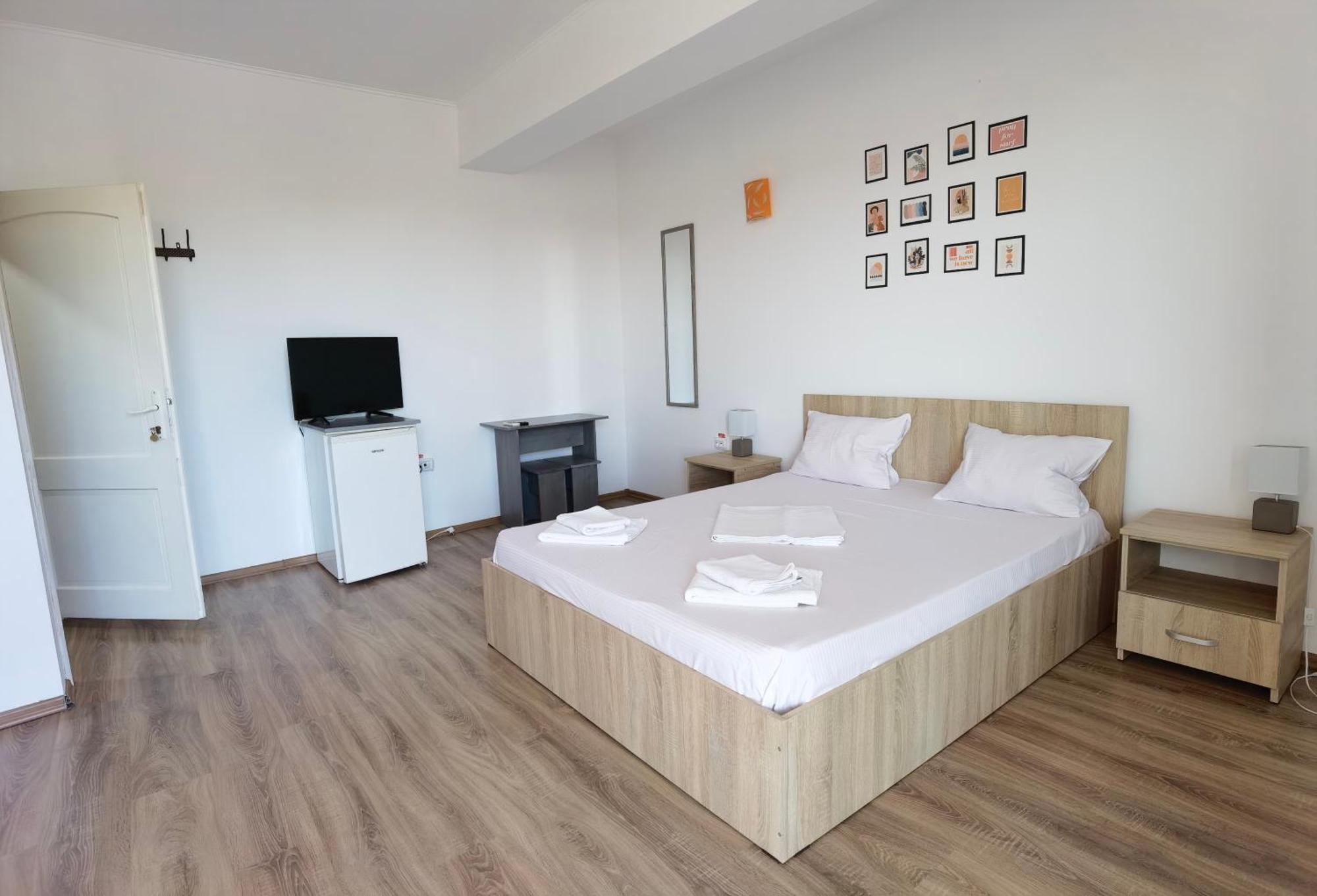 Casa Tatiana Hotel เอโฟริเอนอร์ด ภายนอก รูปภาพ