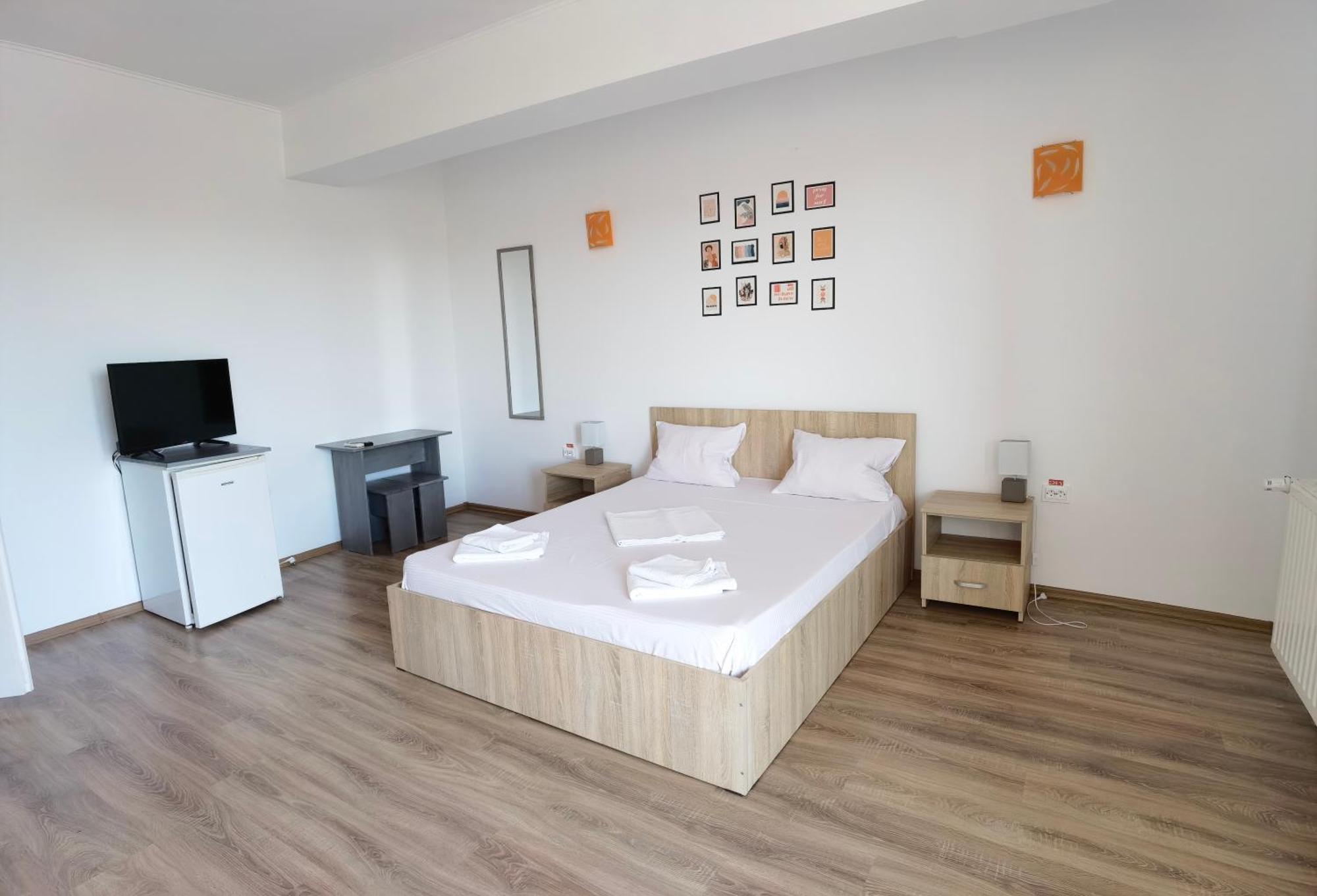 Casa Tatiana Hotel เอโฟริเอนอร์ด ภายนอก รูปภาพ